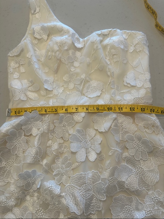 NWOT Dress The Population 3D White Floral One Shoulder Mini Dress Small - Picture 6 of 7